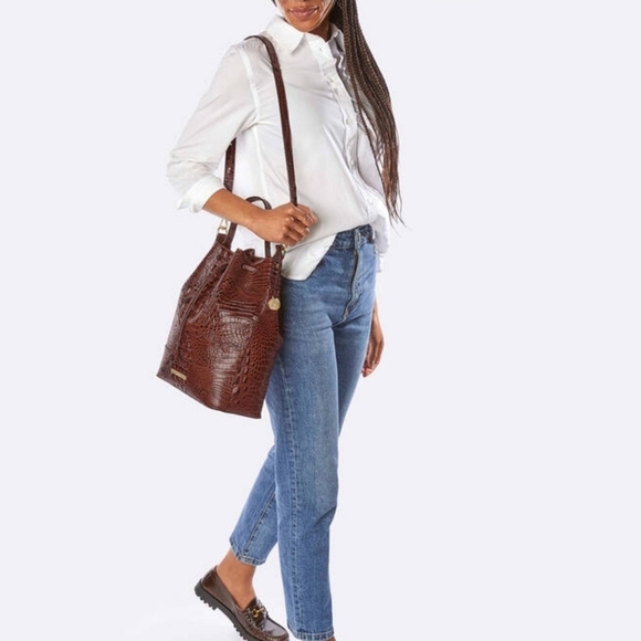🔹️Brahmin🔹️ Marlowe Sangria Melbourne bucket Bag & card Holder 2 PIECE SET - Picture 7 of 15